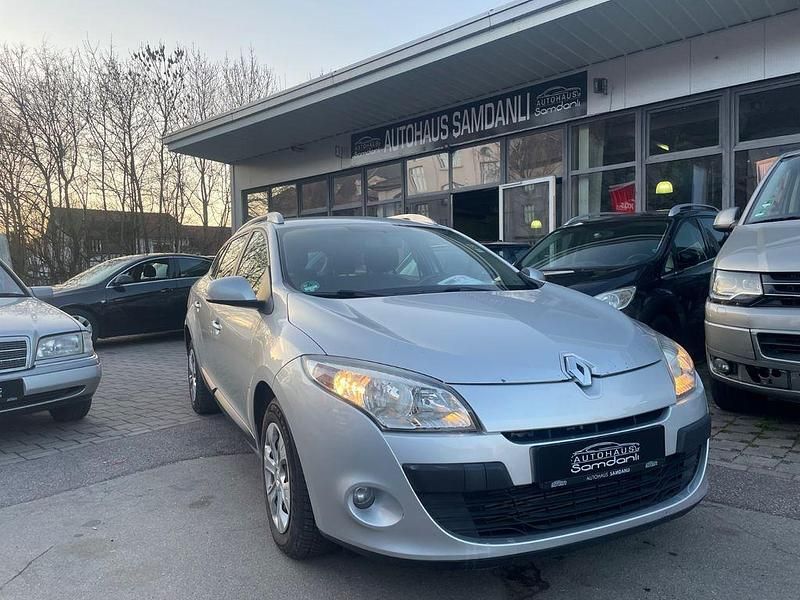 Gebraucht Renault Mégane III Expression 106 PS (77 kW) 2010 Grau Limousine