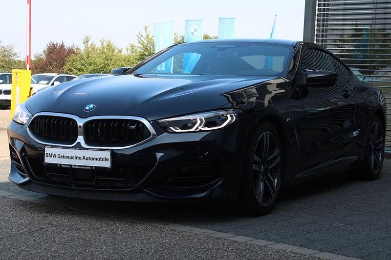Carbonschwarz metallic Gebraucht 2022 BMW M850 M Sport Coupé | 59.440 € (Superpreis) - Bild 1/4