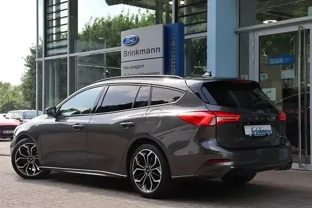 Gebraucht Ford Focus ST-Line 182 PS (133 kW) 2020 Grau Limousine
