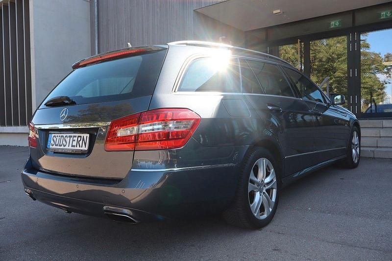 Usata Mercedes E200 184 CV (135 kW) 2011 Grigio Station wagon