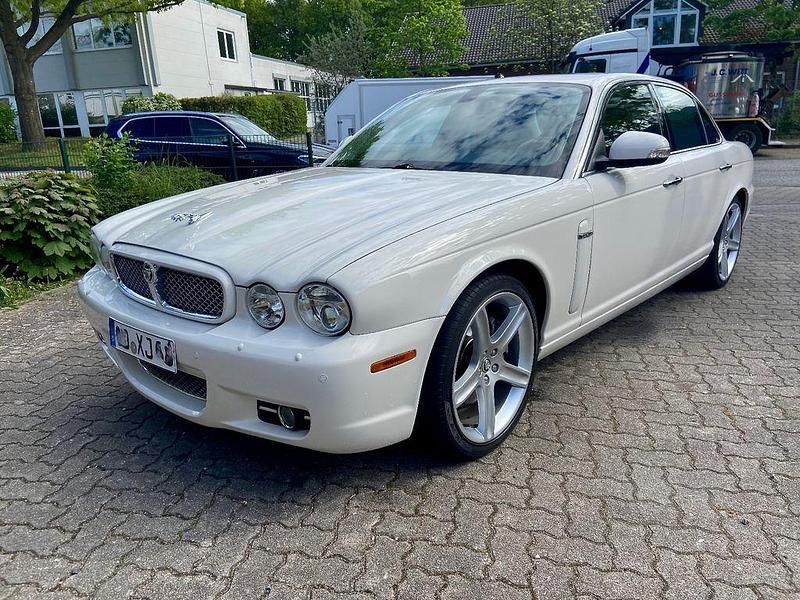 Gebraucht Jaguar XJ8 298 PS (219 kW) 2008 Weiss Limousine