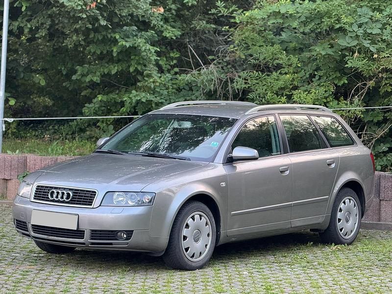 Gebraucht Audi A4 131 PS (96 kW) 2003 Grau Kombi