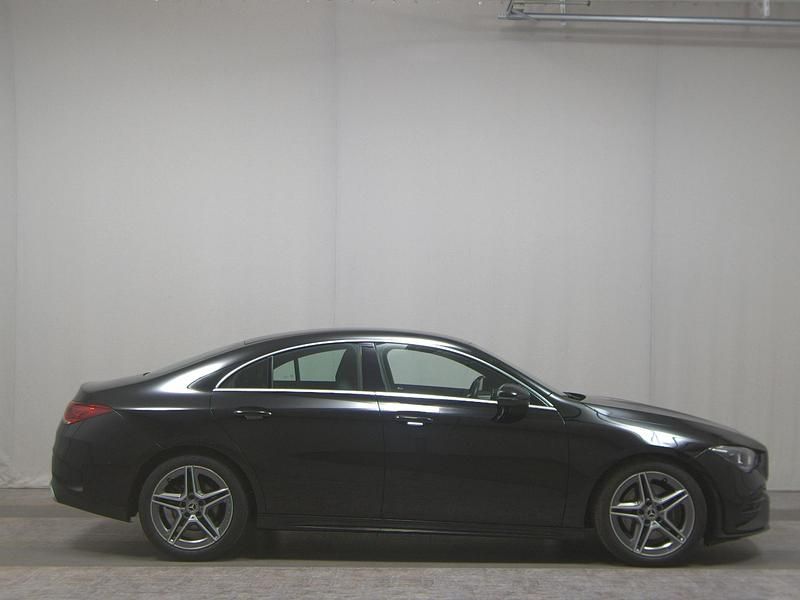 Schwarz Gebraucht 2023 Mercedes CLA200 AMG line Limousine | 29.980 € (Fairer Preis) - Bild 1/4