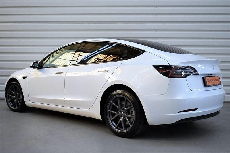 Gebraucht Tesla Model 3 Standard Range Plus 208 kW (283 PS) 2022 Weiß Limousine