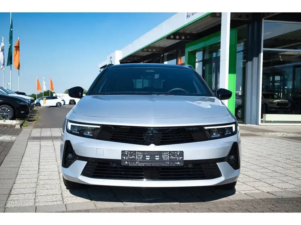 Gebraucht Opel Astra 131 PS (96 kW) 2025 Grau Kleinwagen