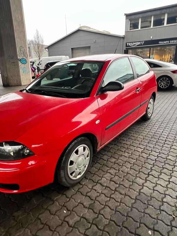 Gebraucht Seat Ibiza 64 PS (47 kW) 2003 Rot Kleinwagen