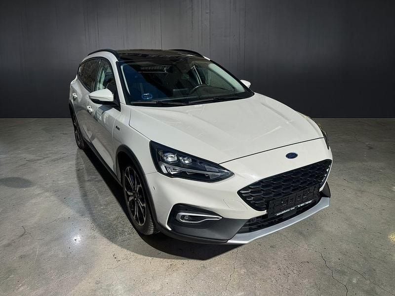 Gebraucht Ford Focus Active 182 PS (133 kW) 2019 Silber Limousine