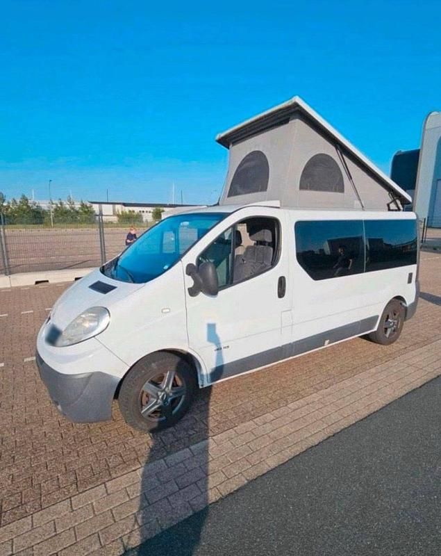 Gebraucht Renault Trafic 116 PS (85 kW) 2008 Weiß Van / Kleinbus