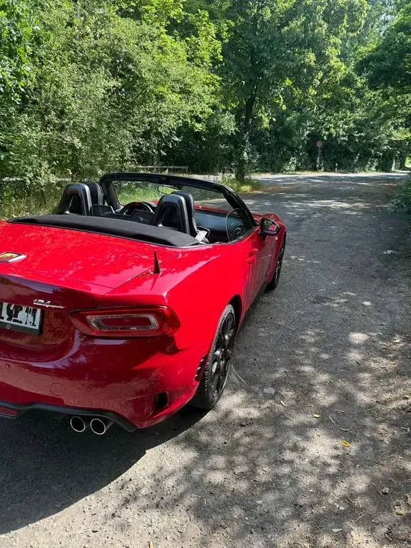 Gebraucht Abarth 124 Spider 170 PS (125 kW) 2016 Rot Cabrio