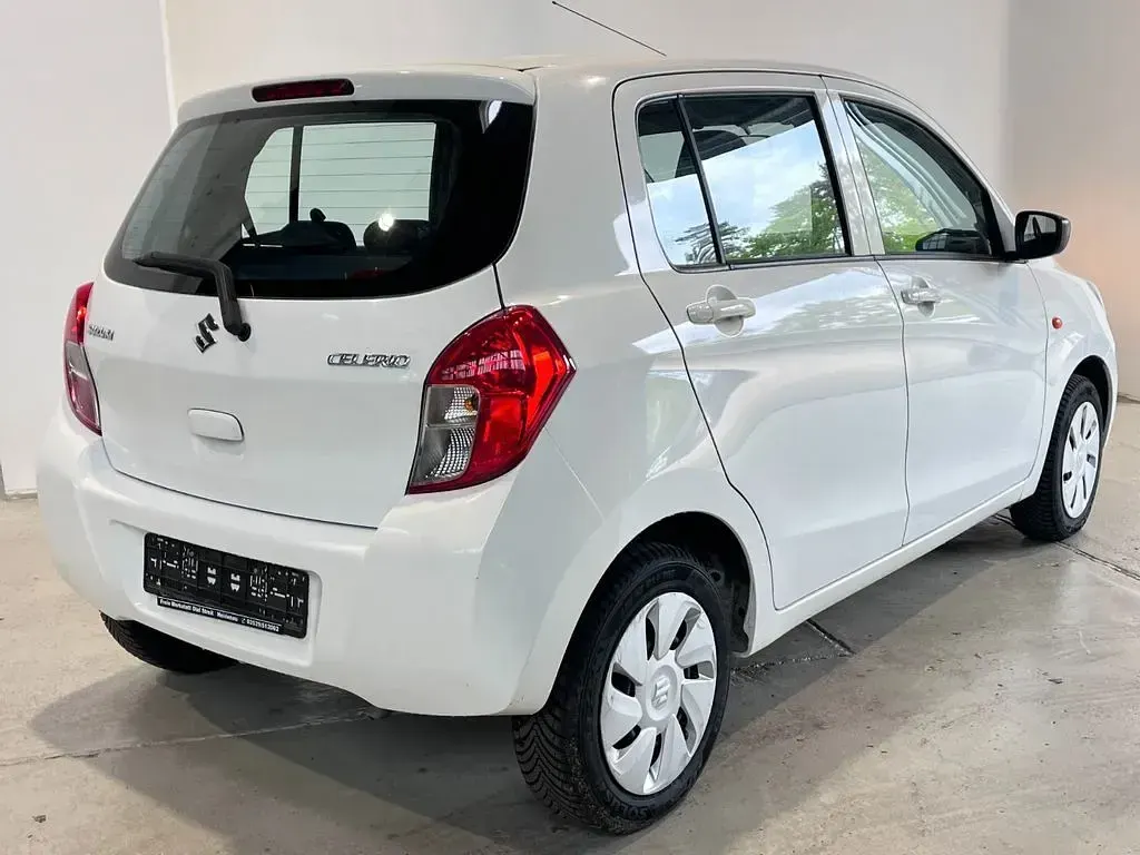 Gebraucht Suzuki Celerio 68 PS (50 kW) 2018 Weiß Kleinwagen