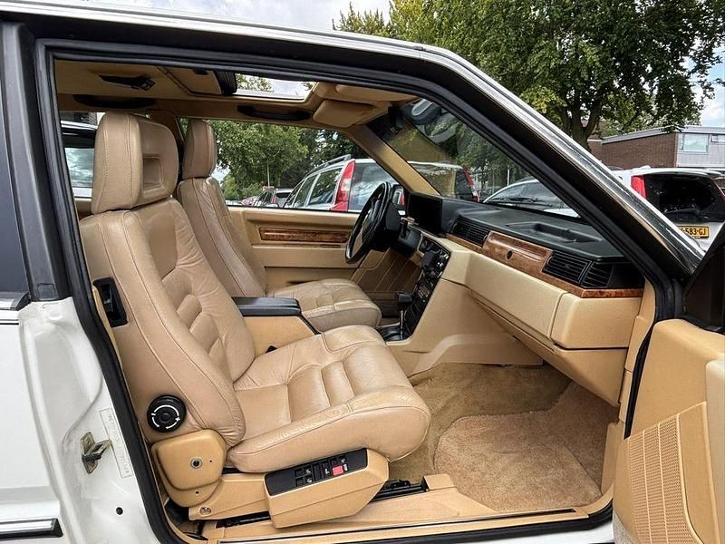 Second-hand Volvo 780 147 CP (108 kW) 1987 Alb Coupe