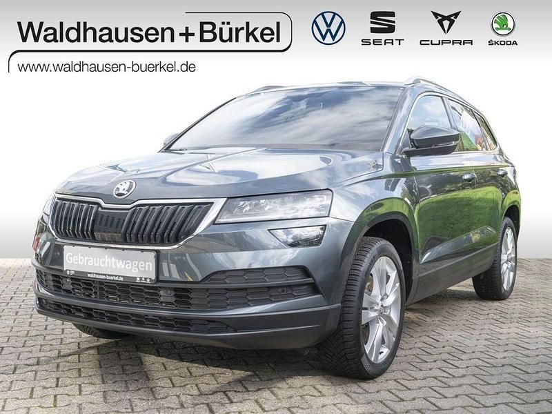 Grau Gebraucht 2018 Skoda Karoq Style SUV | 23.990 € (Etwas zu teuer) - Bild 1/4