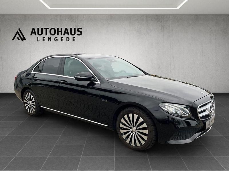 Schwarz Gebraucht 2018 Mercedes E350 Limousine | 24.999 € (Guter Preis) - Bild 1/4