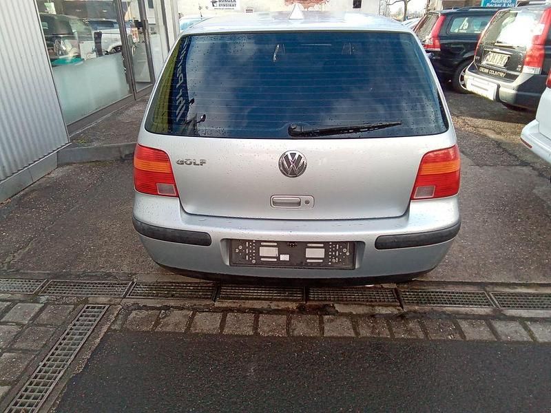 Gebraucht VW Golf IV Comfortline 75 PS (55 kW) 2000 Silber Limousine
