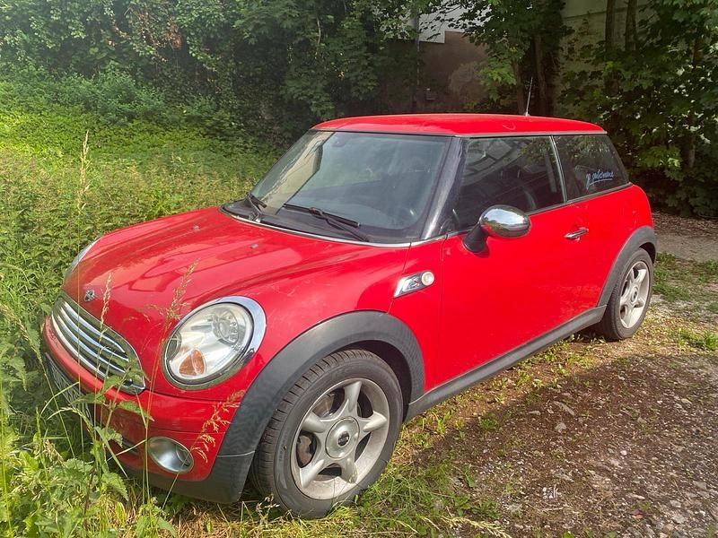 Rot Gebraucht 2008 Mini ONE Kleinwagen | 2.222 € (Guter Preis) - Bild 1/4