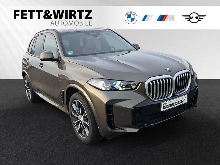 Gebraucht BMW X5 M Sport 489 PS (359 kW) 2025 Manhattan metallic SUV
