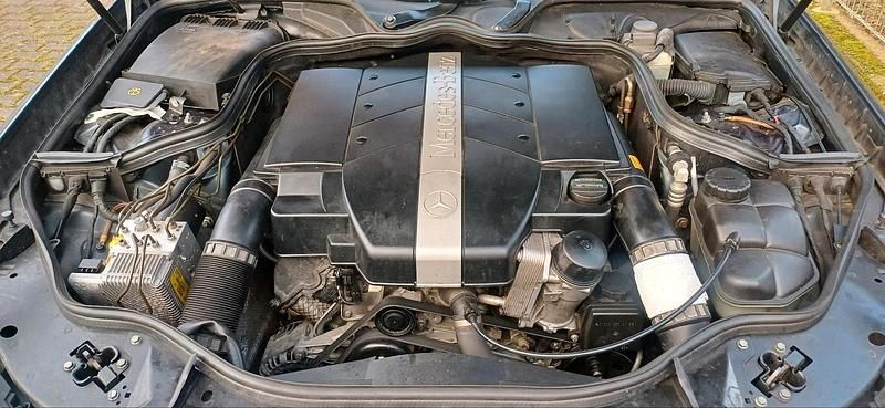 Gebraucht Mercedes E240 177 PS (130 kW) 2002 Schwarz Limousine