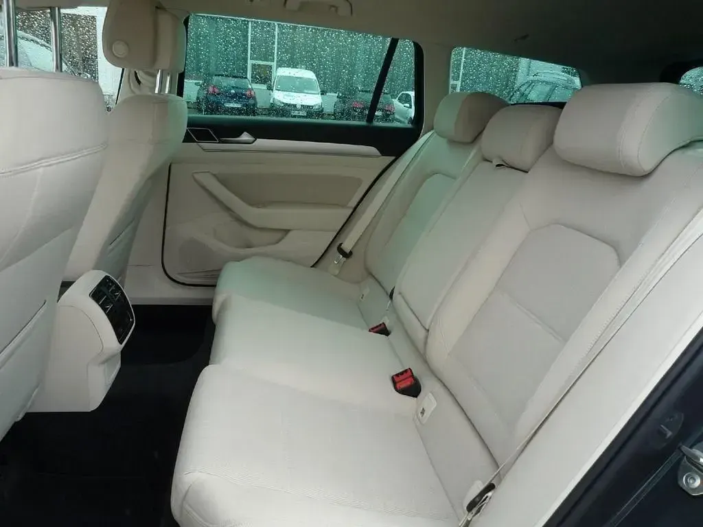 Gebraucht VW Passat 150 PS (110 kW) 2015 Grau Kombi