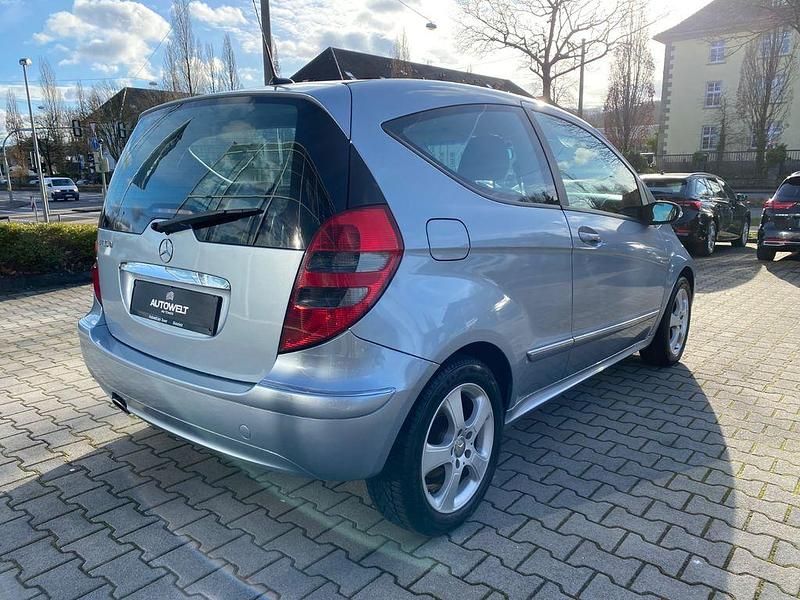 Gebraucht Mercedes A150 95 PS (69 kW) 2008 Blau Limousine