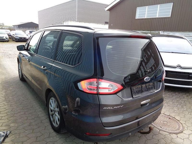 Gebraucht Ford Galaxy Trend 150 PS (110 kW) 2016 Grau Van / Kleinbus