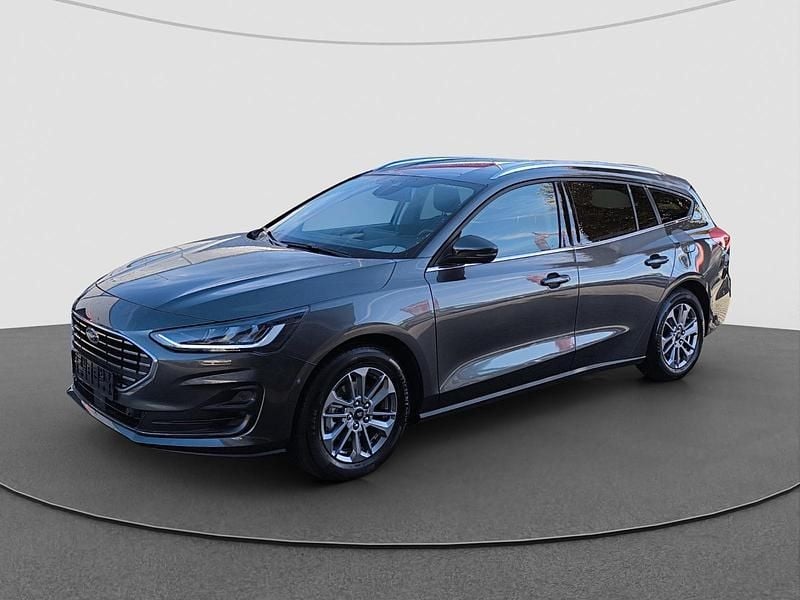 Magneticgrau Gebraucht 2023 Ford Focus Titanium | 20.040 € (Superpreis) - Bild 1/4