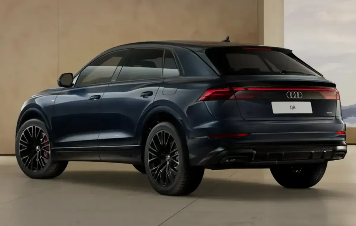 Neu Audi Q8 Comfort 394 PS (289 kW) 2026 Blau SUV