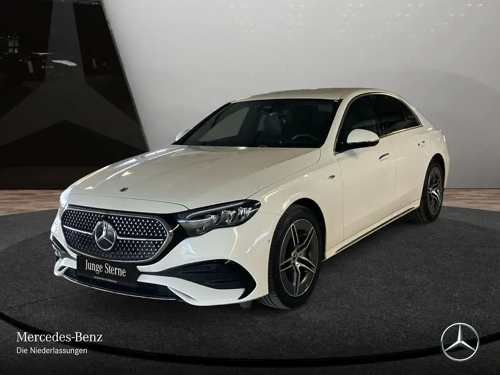 Used Mercedes E300 Advanced 197 HP (144 kW) 2025 White Sedan