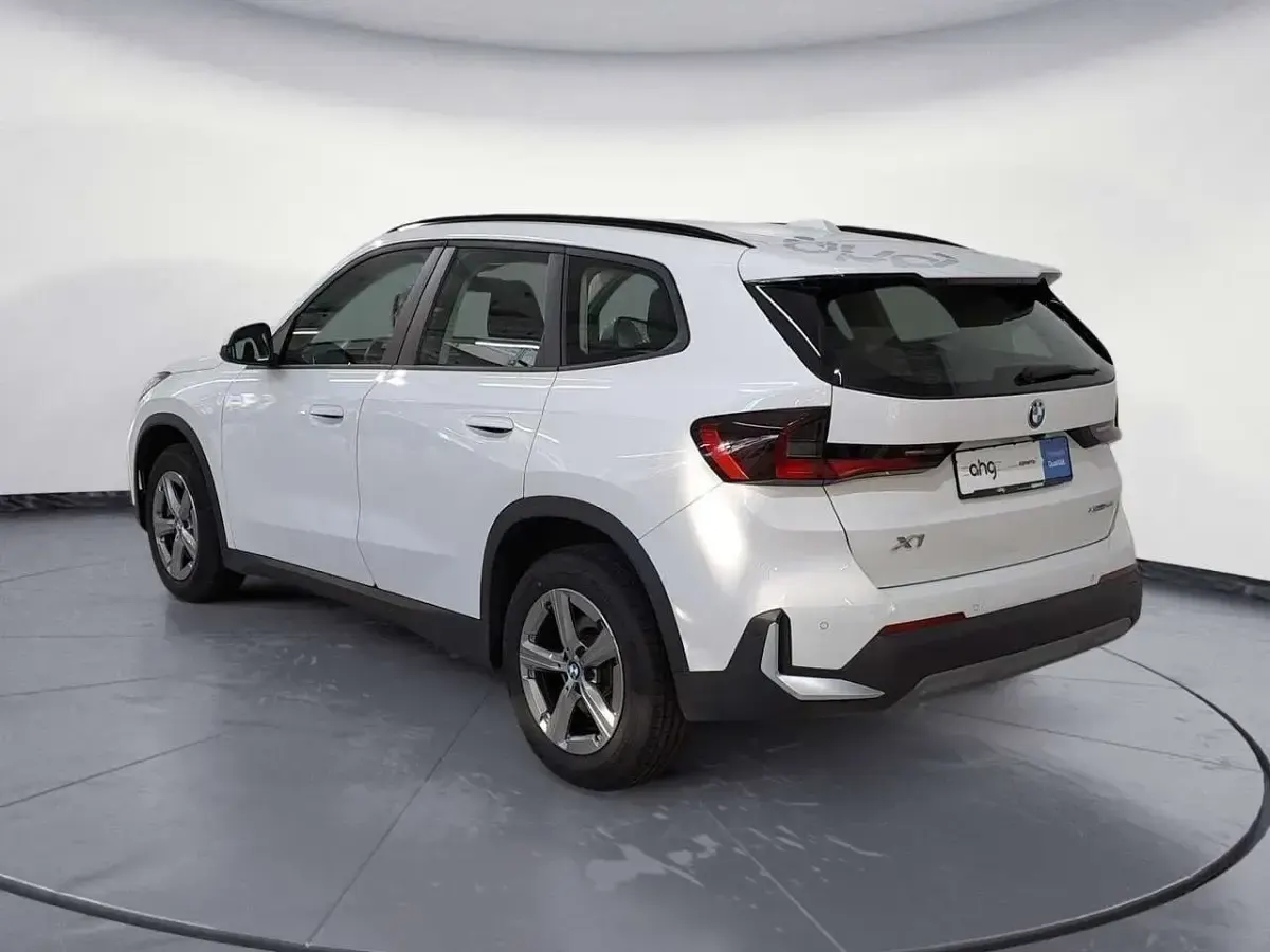 Gebraucht BMW X1 Sport Line 218 PS (160 kW) 2023 Weiß SUV