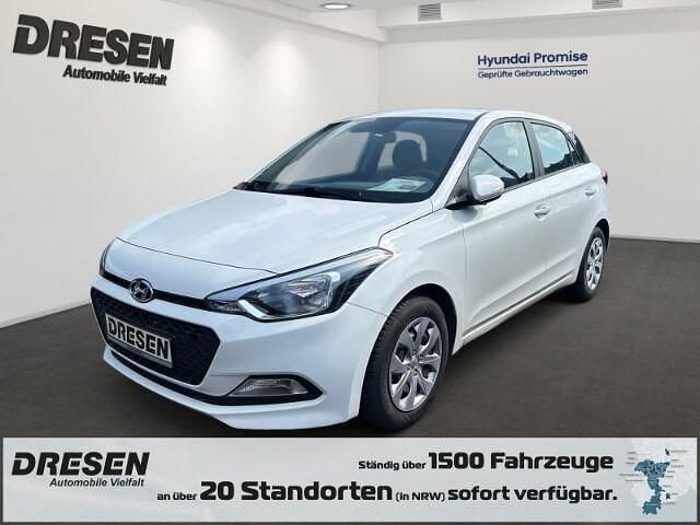 Gebraucht Hyundai i20 Classic 75 PS (55 kW) 2018 Weiss Limousine