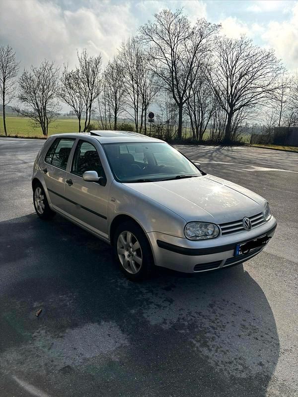 Gebraucht VW Golf IV Edition 75 PS (55 kW) 2001 Silber Kleinwagen