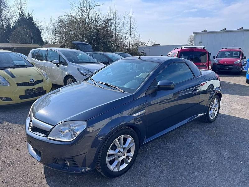 Gebraucht Opel Tigra 90 PS (66 kW) 2006 Grau Cabrio