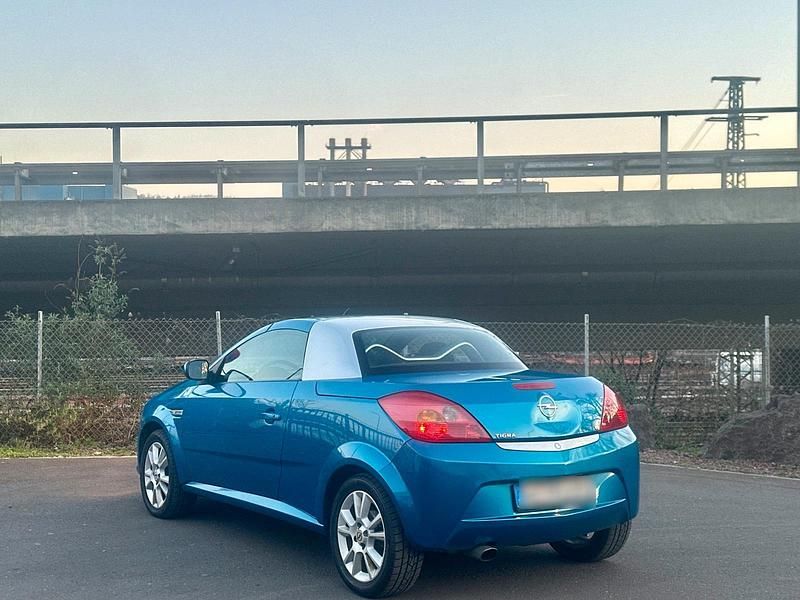 Gebraucht Opel Tigra 125 PS (91 kW) 2007 Blau Cabrio