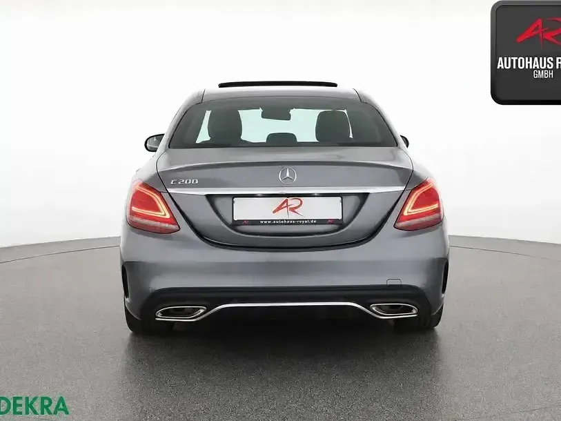 Gebraucht Mercedes C200 AMG 197 PS (144 kW) 2019 Selenitgrau Limousine