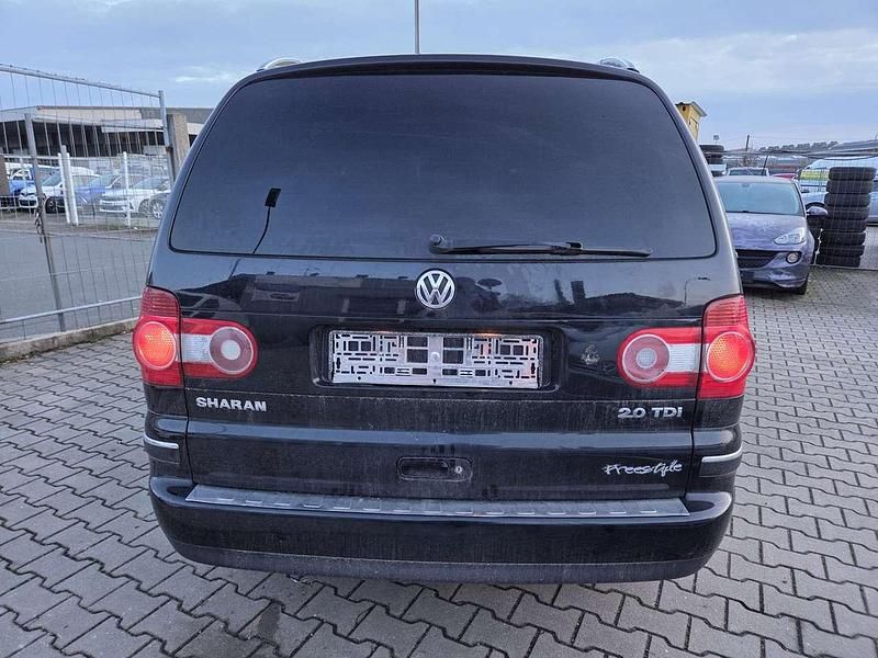 Gebraucht VW Sharan Trendline 140 PS (102 kW) 2007 Schwarz Van / Kleinbus