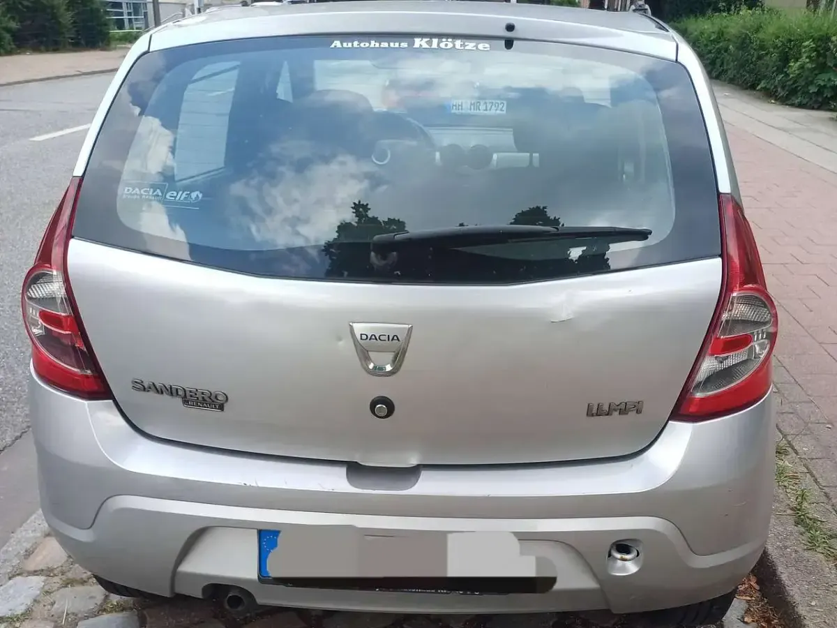 Gebraucht Dacia Sandero 75 PS (55 kW) 2009 Silber Kleinwagen