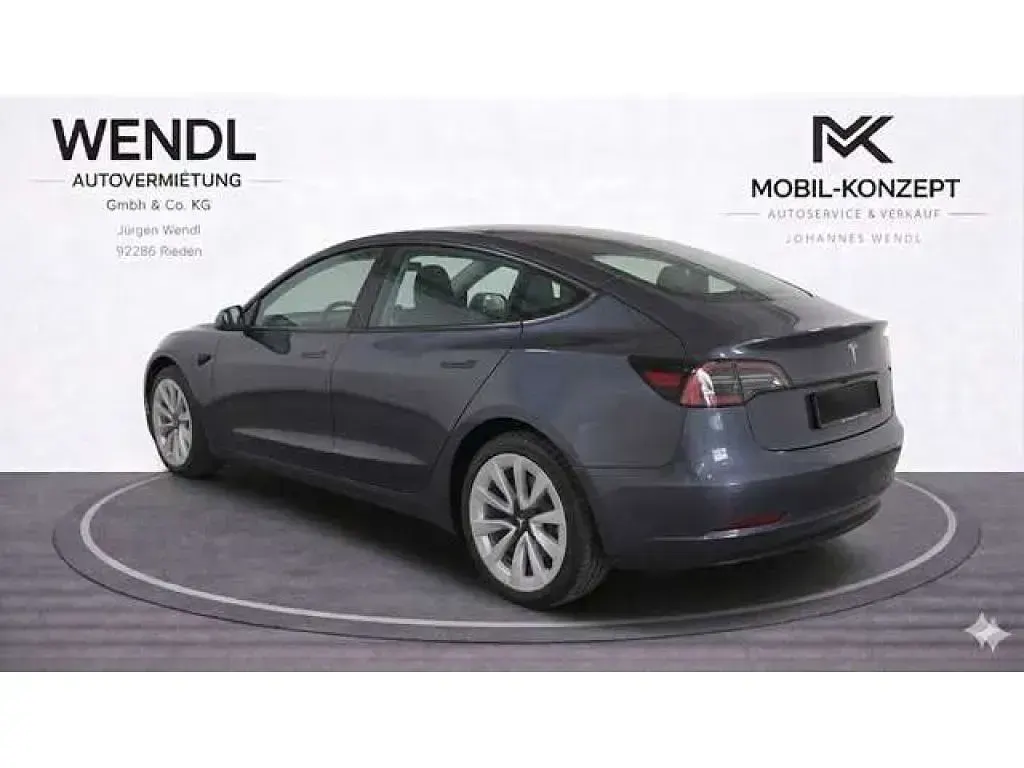 Gebraucht Tesla Model 3 Standard Range Plus 239 kW (325 PS) 2022 Midnightgreyperleffect (metallic) Limousine
