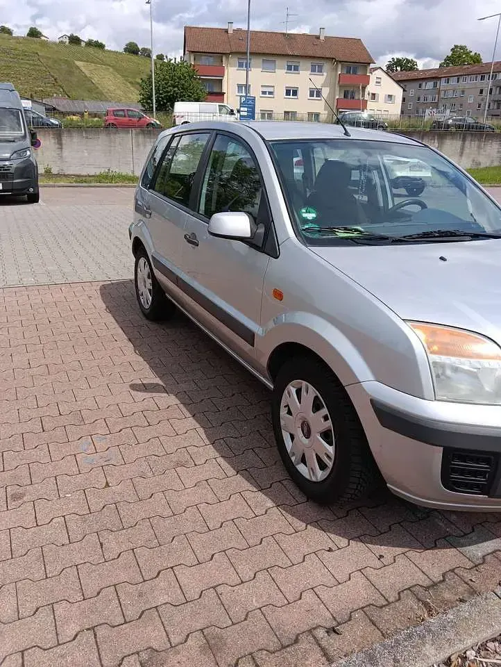 Brugt Ford Fusion 80 HK (58 kW) 2007 Sølv Hatchback