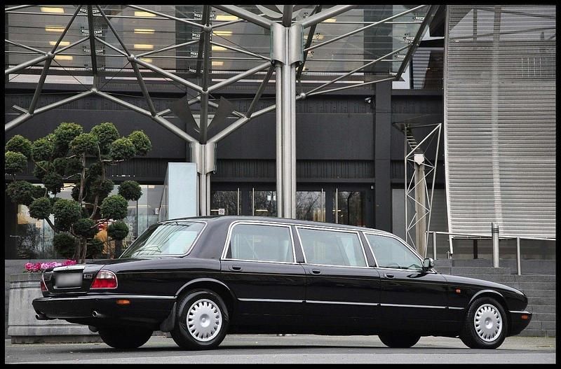 Second-hand Jaguar X-type 250 CP (183 kW) 2000 Negru Berlinǎ