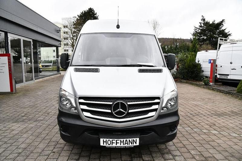 Gebraucht Mercedes Sprinter 163 PS (119 kW) 2018 Silber Van