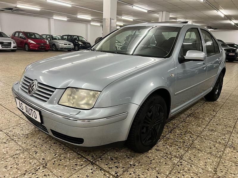 Blau Gebraucht 2004 VW Bora Pacific Limousine | 1.997 € (Fairer Preis) - Bild 1/4