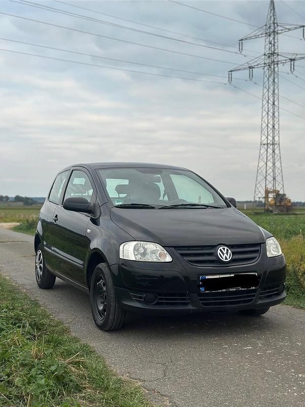 Second-hand VW Fox 55 CP (40 kW) 2006 Negru Hatchback