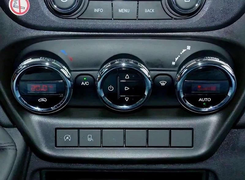 Gebraucht Iveco Daily 179 PS (131 kW) 2018 Van