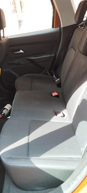 Gebraucht Dacia Duster Comfort 115 PS (84 kW) 2018 Orange SUV