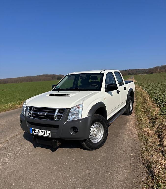 Gebraucht Isuzu D-Max 163 PS (119 kW) 2012 Weiß Pickup