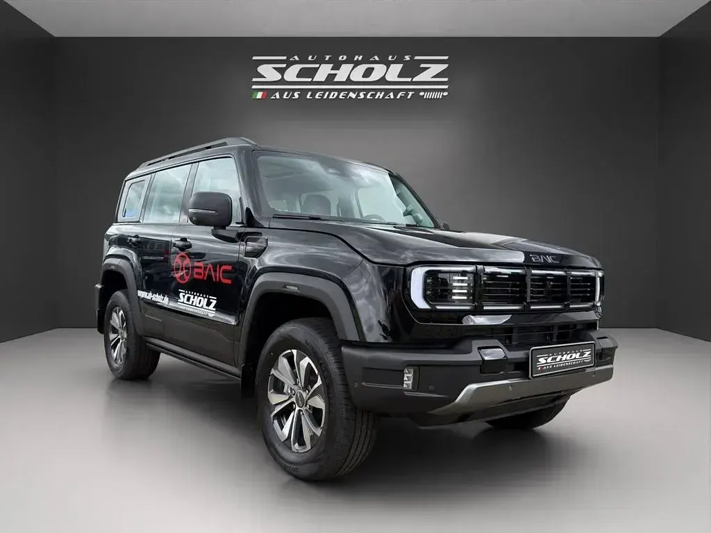 Nowe Baic BJ40 234 KM (172 kW) 2026 Czarny SUV