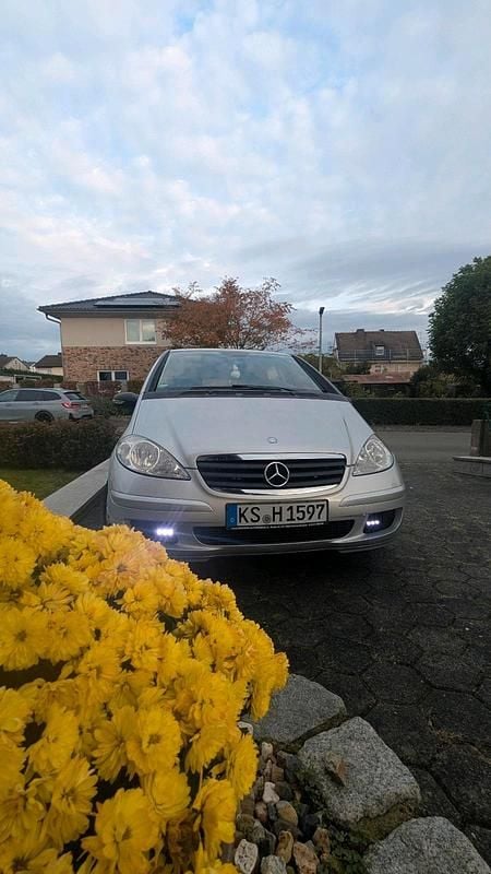 Grau Gebraucht 2006 Mercedes A180 Kombi | 3.650 € (Teuer) - Bild 1/4