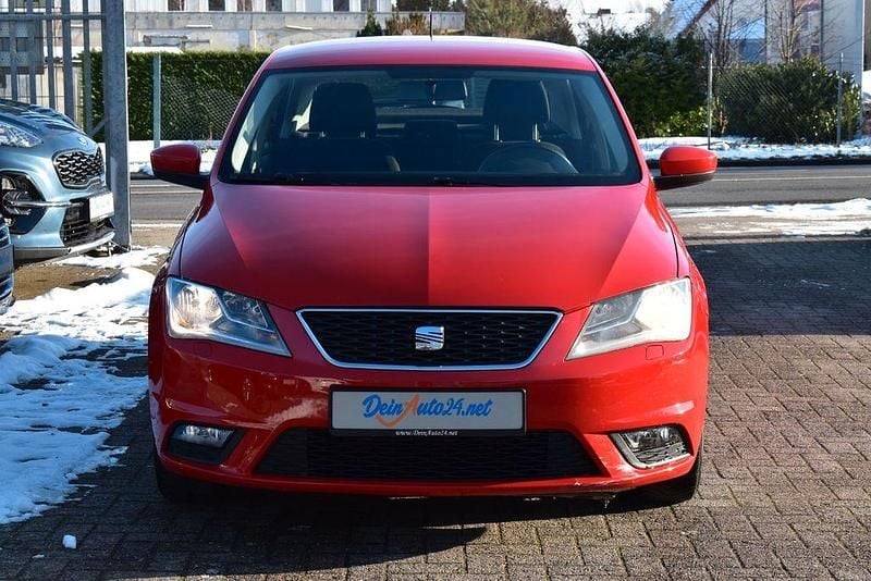 Gebraucht Seat Toledo Reference 86 PS (63 kW) 2013 Rot Limousine