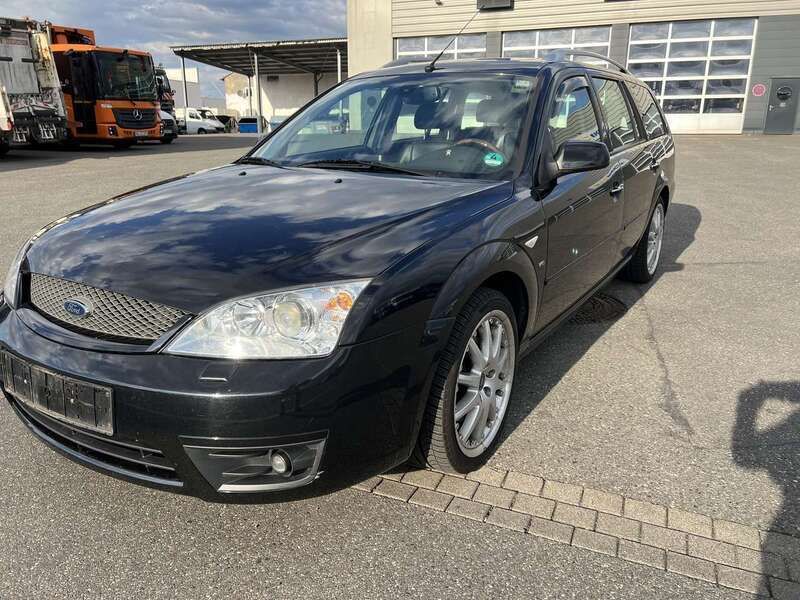 Schwarz Gebraucht 2005 Ford Mondeo Ghia Kombi | 2.333 € (Fairer Preis) - Bild 1/4
