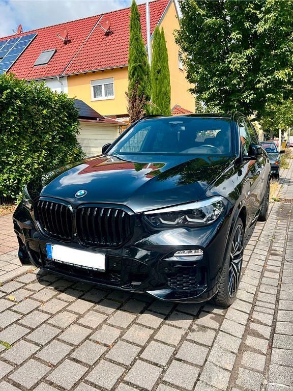 Schwarz Gebraucht 2020 BMW X5 M Sport SUV | 55.800 € (Fairer Preis) - Bild 1/4