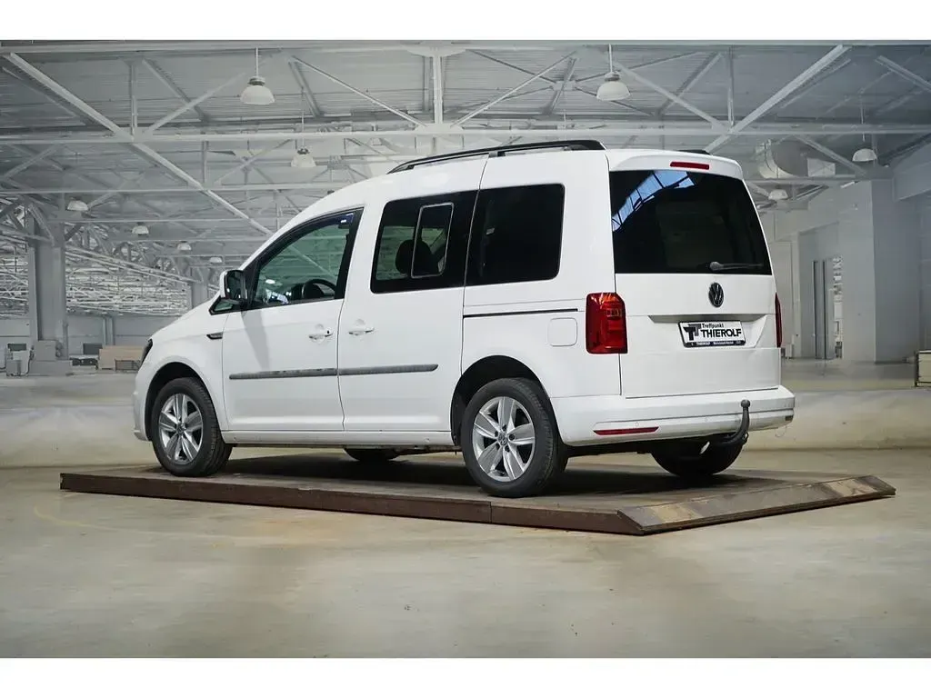 Gebraucht VW Caddy Trendline 131 PS (96 kW) 2019 Weiß Van / Kleinbus